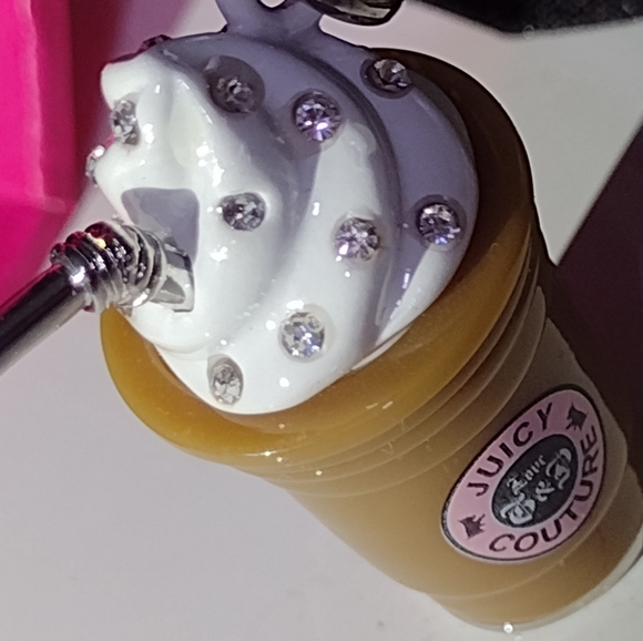 Juicy Couture Jewelry - 🧦 Holiday ✨ Whipped Sparklyl Cream Ice ☕ Fun 🧦 Stuffer Never Removed 🎁
